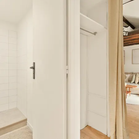 Cite Des Fleurs Paris17- Cozy Junior Onebedroom-4p *